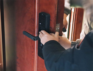 瑶海24小时上门开锁公司
